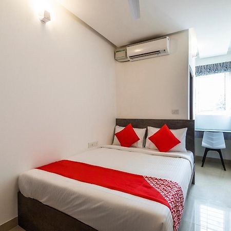 Super Townhouse Hebbal Hotel Bangalore Buitenkant foto