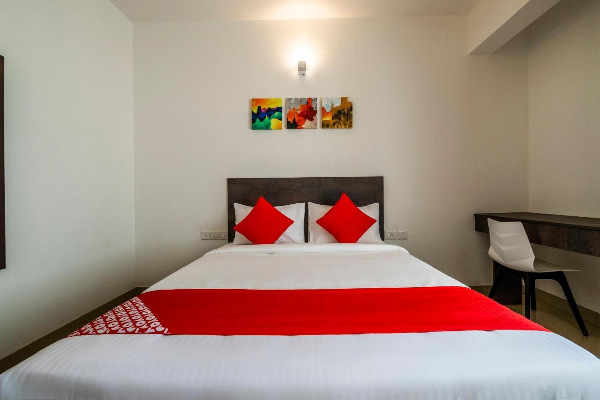 Super Townhouse Hebbal Hotel Bangalore Buitenkant foto