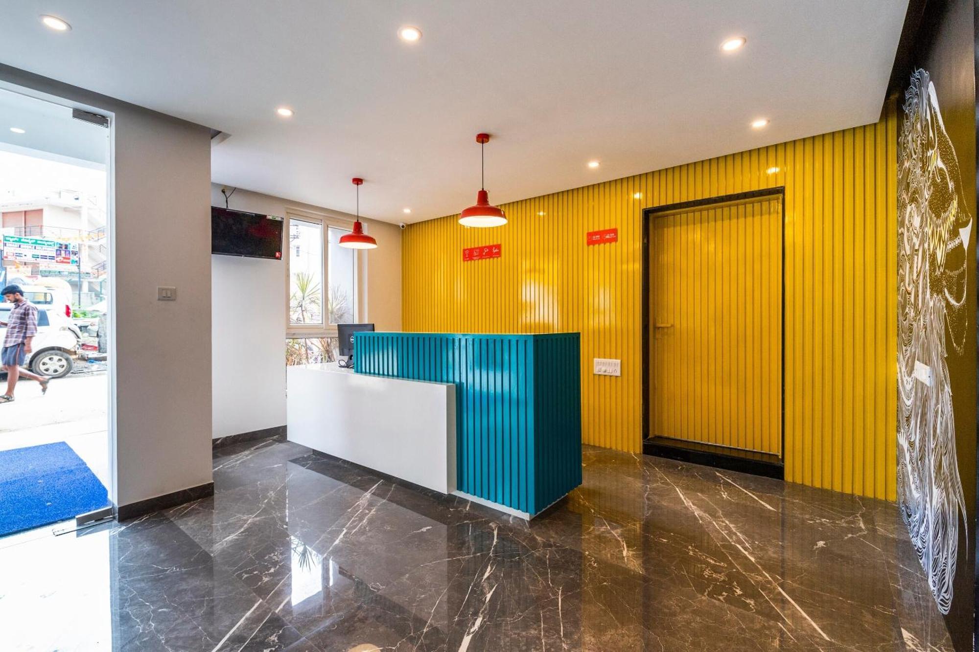 Super Townhouse Hebbal Hotel Bangalore Buitenkant foto