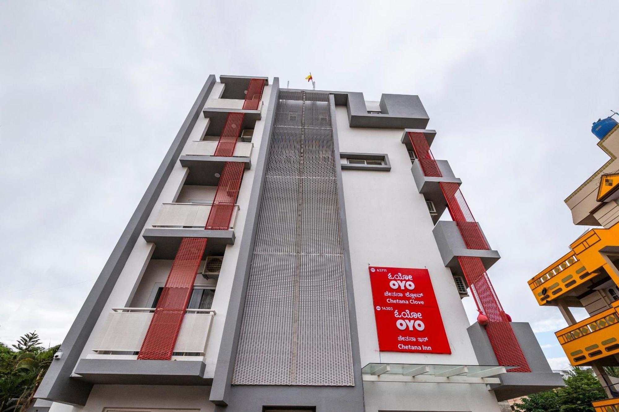 Super Townhouse Hebbal Hotel Bangalore Buitenkant foto